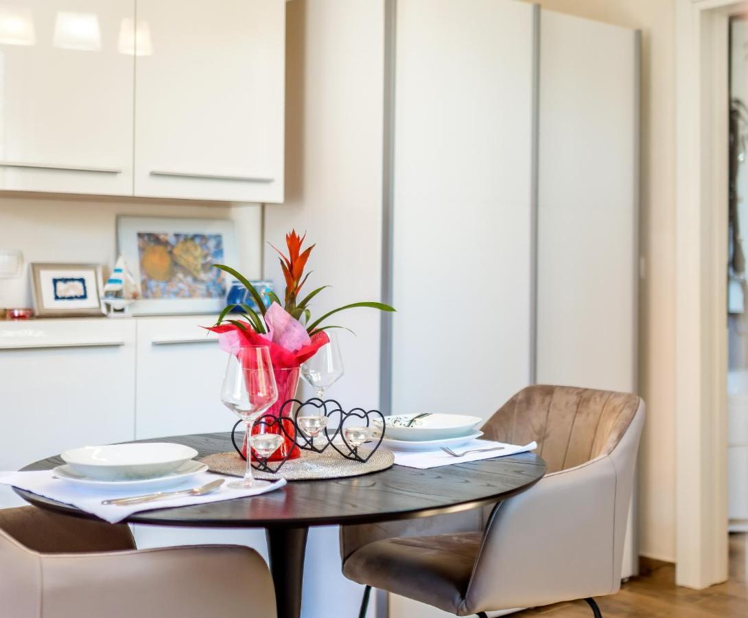 Apartments Stella Mariela Шибеник Экстерьер фото